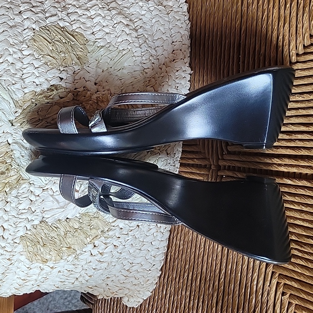Italian Shoemakers Twiggy, silver, jeweled sandal, size 8 - Picture 5 of 14